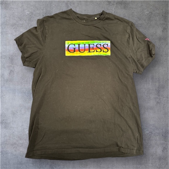 GUESS Pride edition T-Shirt with Colorful Logo - Picture 2 of 5